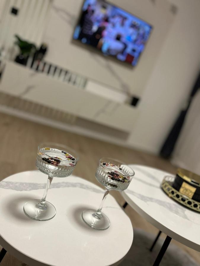 Apartman Gold Maris Apartment Карловац Екстериор снимка
